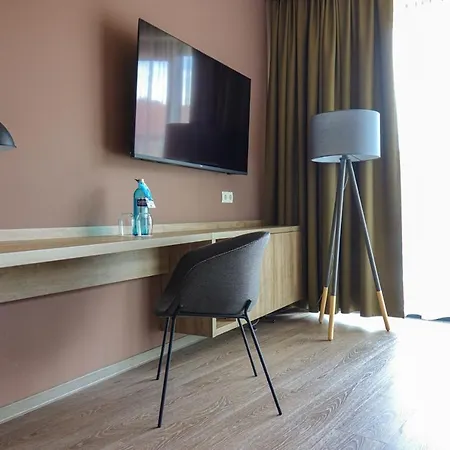 H24 Stadthotel Bernau 호텔