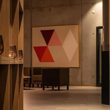 H24 Stadthotel Bernau 3*