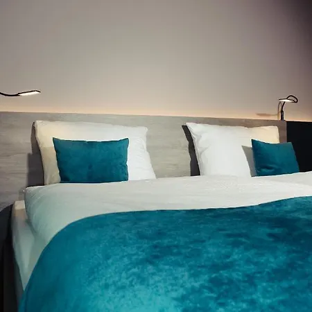 فندق H24 Stadthotel Bernau برناو باي برلين