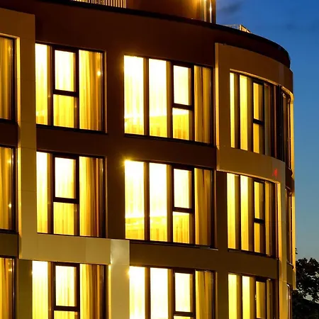 H24 Stadthotel Bernau 3*