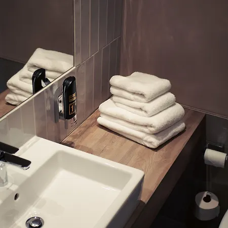 H24 Stadthotel Bernau 3*