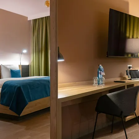 H24 Stadthotel Bernau 베르나우 바이 베를린