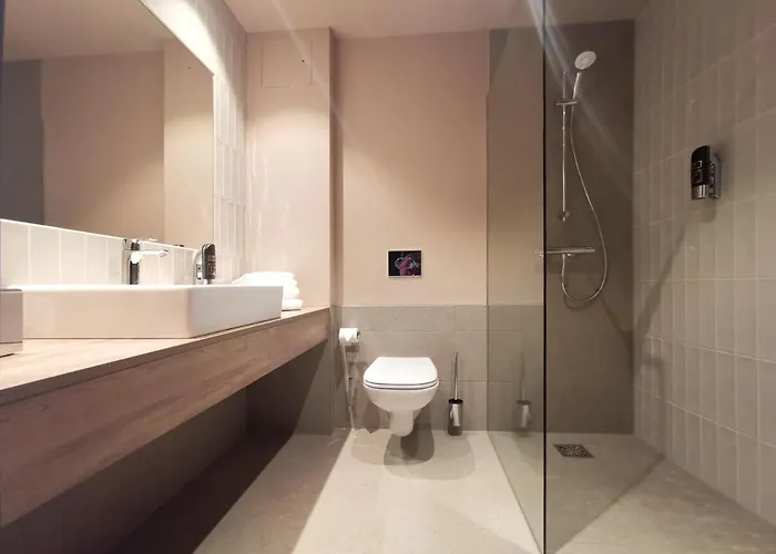 מלון H24 Stadthotel Bernau