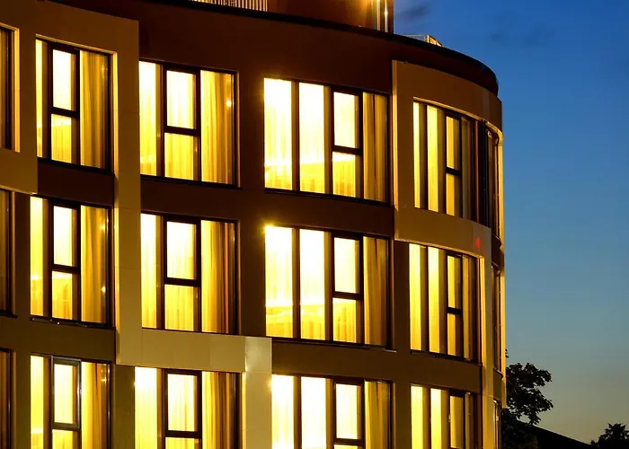 H24 Stadthotel Bernau 3*