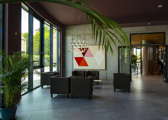 H24 Stadthotel Bernau מלון 3*