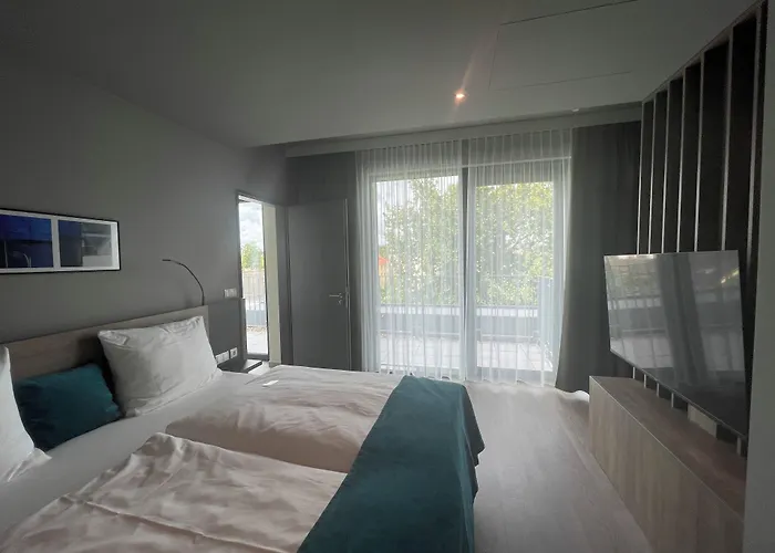 מלון H24 Stadthotel Bernau