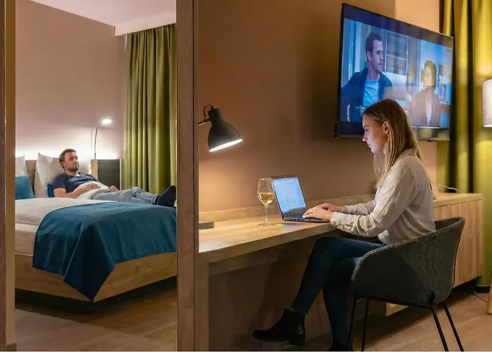 H24 Stadthotel Bernau ברנאו ביי ברלין